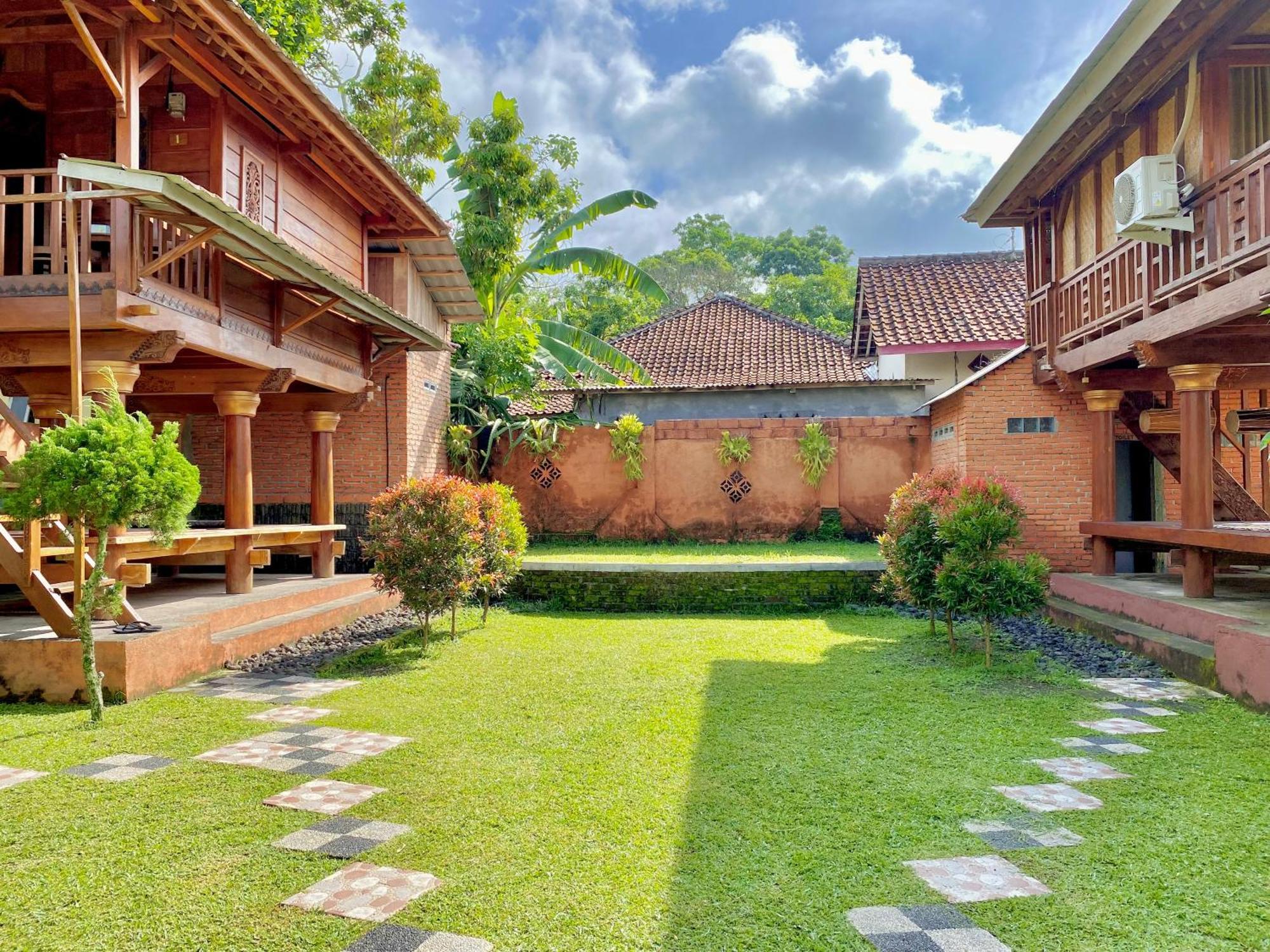 Bello Bungalow Batukliang Экстерьер фото